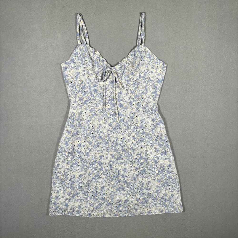 NWT Lulu's Effortless Personality Floral Embroidered Mini Dress Women’s S Blue - Picture 2 of 13